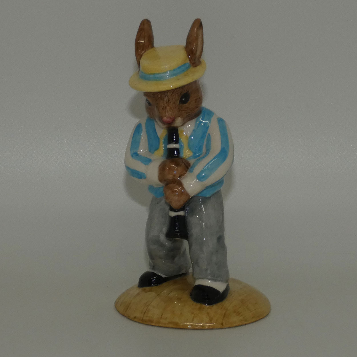 db184-royal-doulton-bunnykins-clarinet-player-box-cert