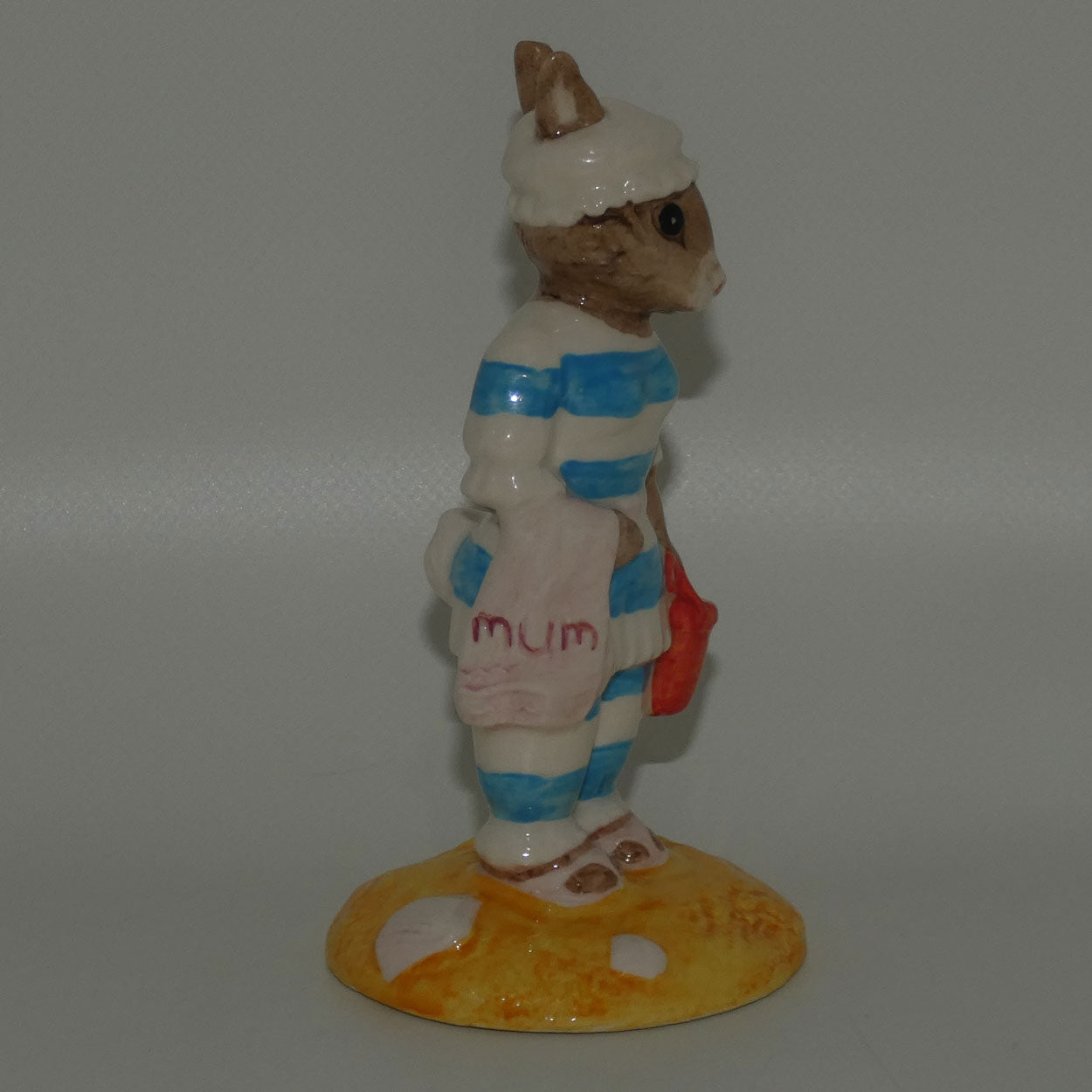db189-royal-doulton-bunnykins-mother