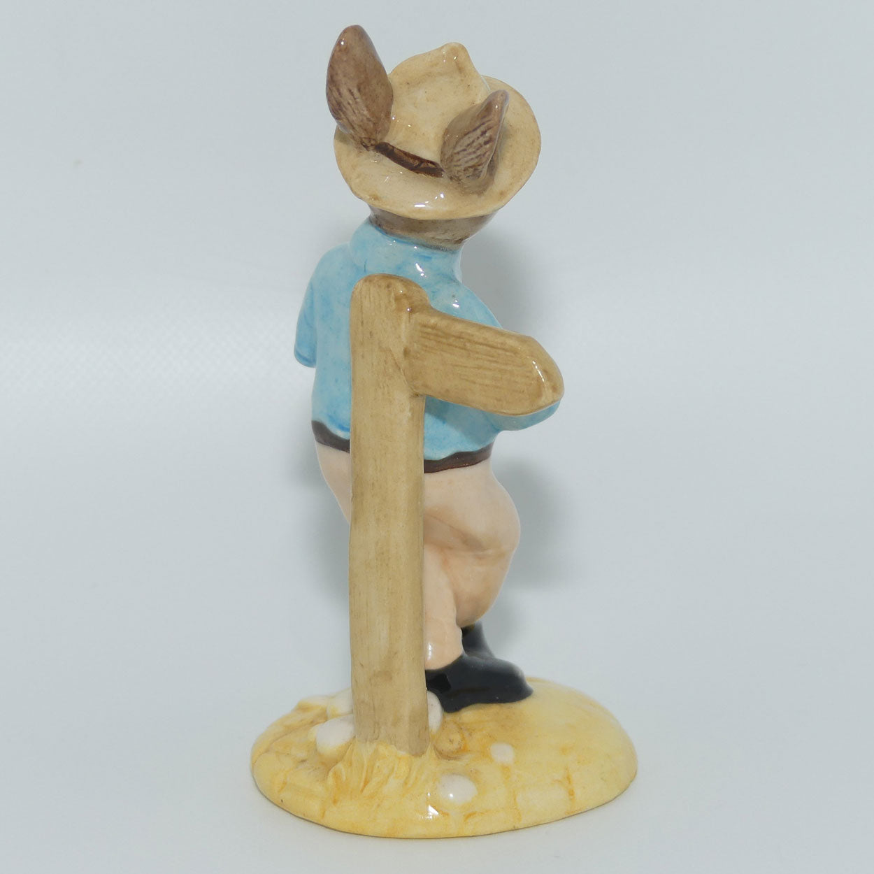 DB195 Royal Doulton Bunnykins Sydney | Cert | No box