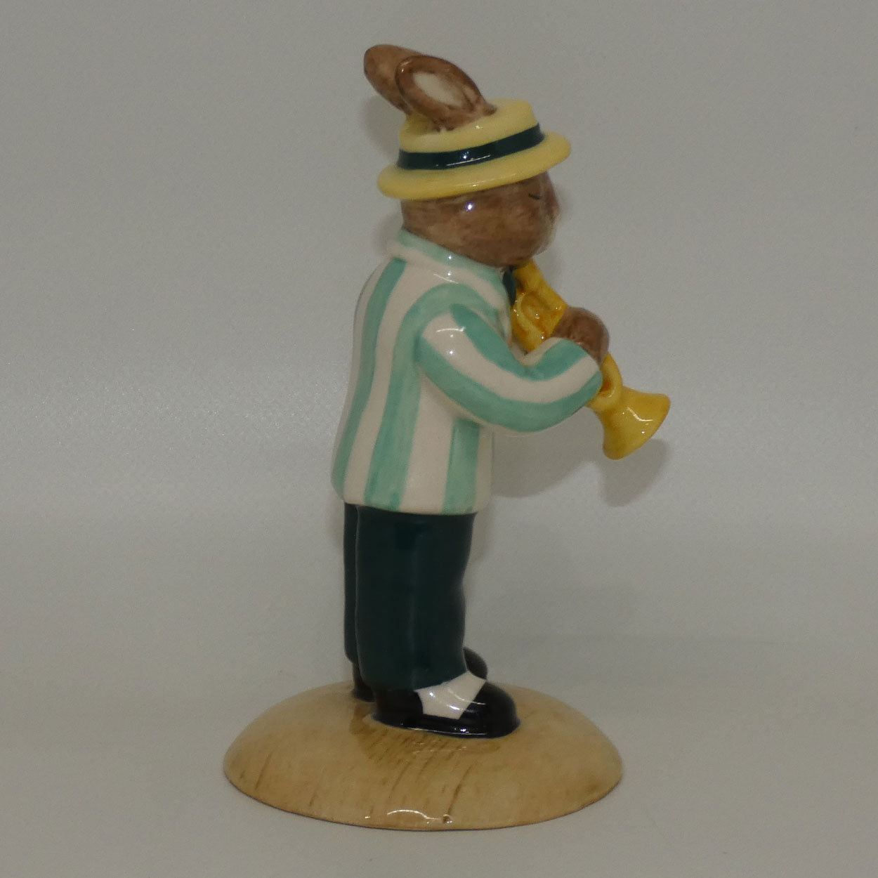 db210-royal-doulton-bunnykins-trumpet-player-box-cert