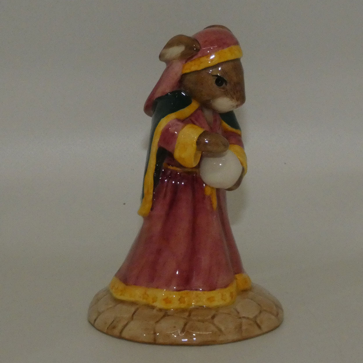 db218-royal-doulton-bunnykins-fortune-teller