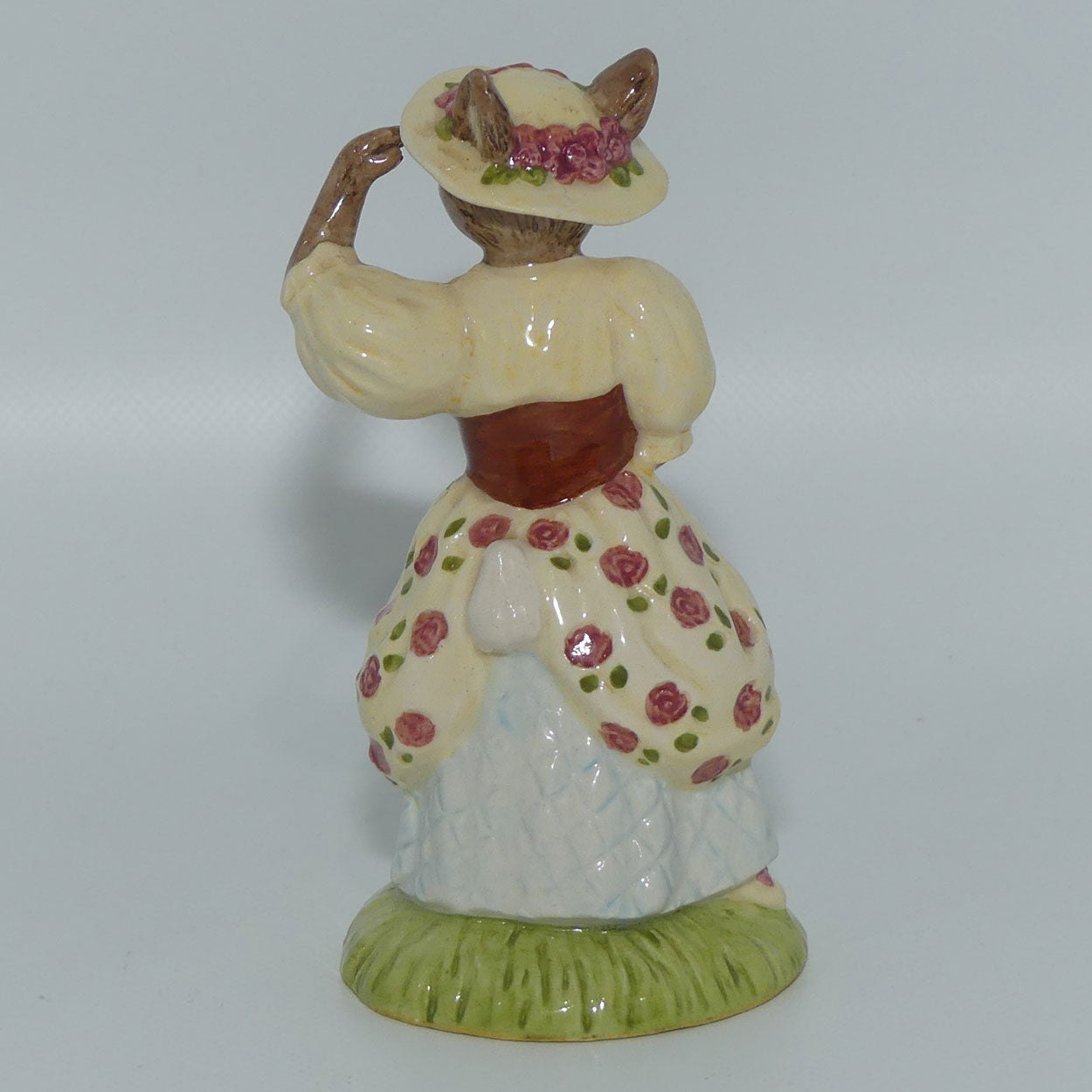 DB220 Royal Doulton Bunnykins figurine Little Bo Peep | no box