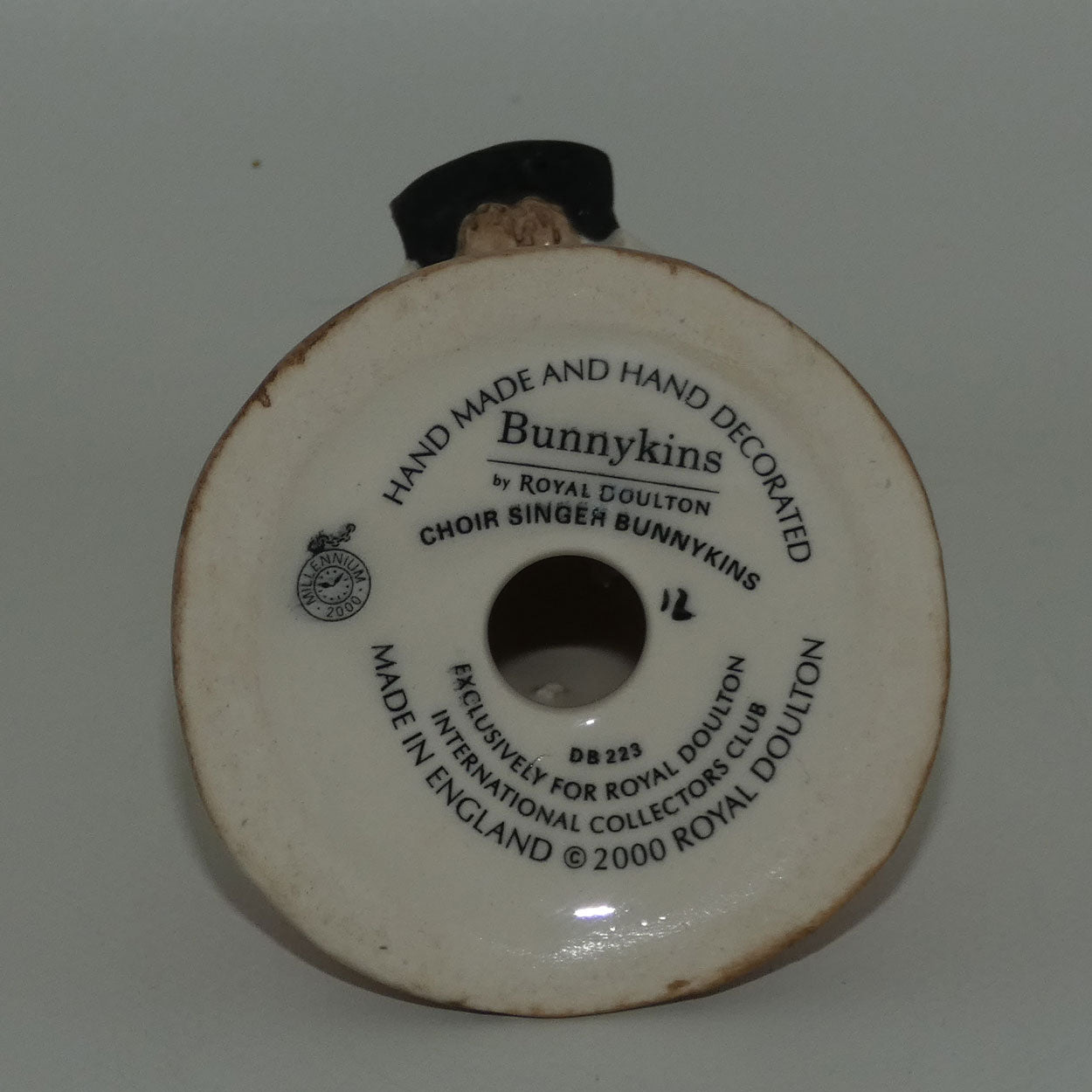 db223-royal-doulton-bunnykins-choir-singer-boxed