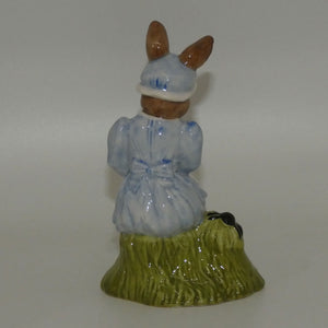 db240-royal-doulton-bunnykins-little-miss-muffet