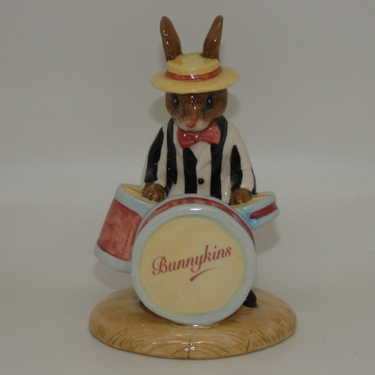 db250-royal-doulton-bunnykins-drummer