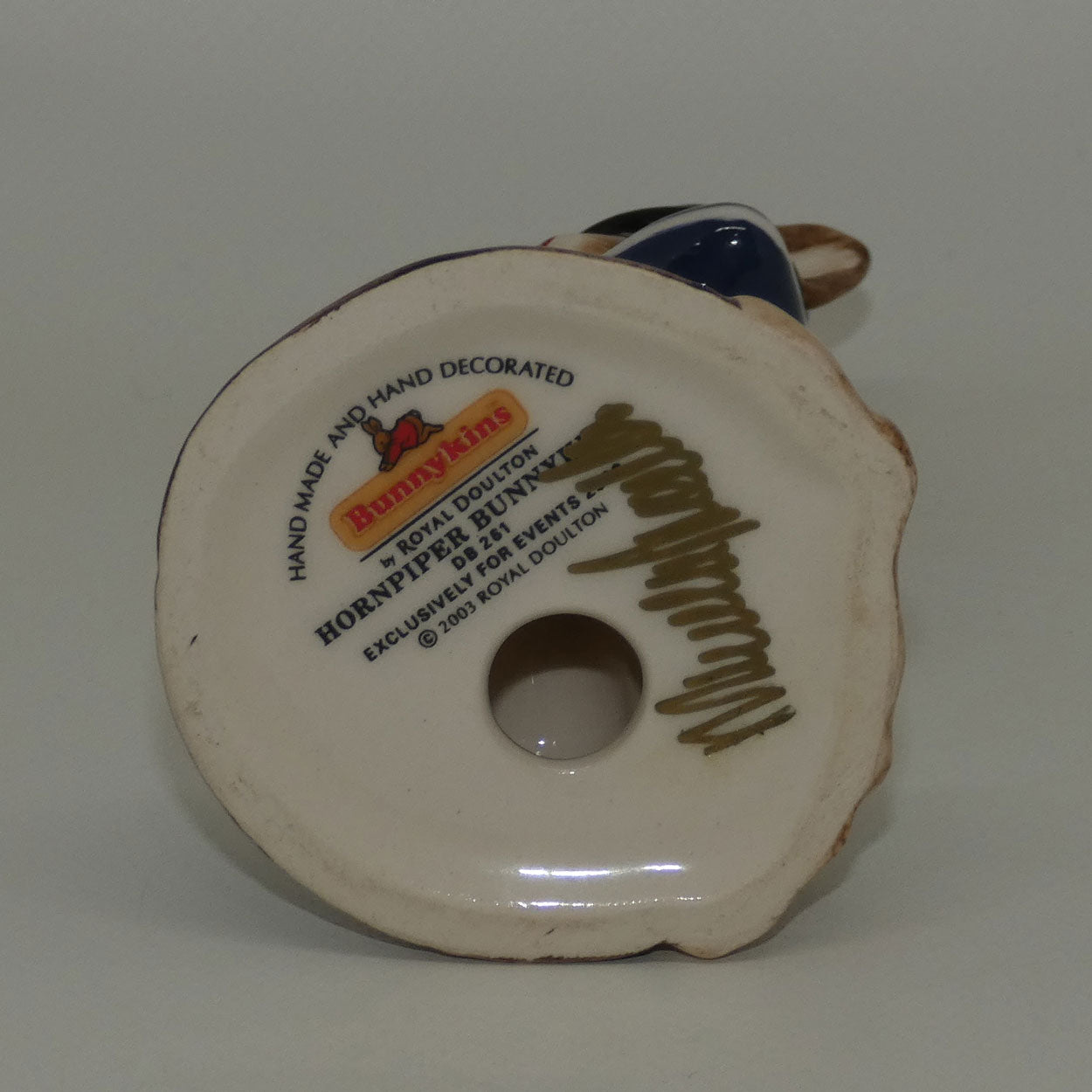 DB261 Royal Doulton Bunnykins figurine Hornpiper | box + Certificate