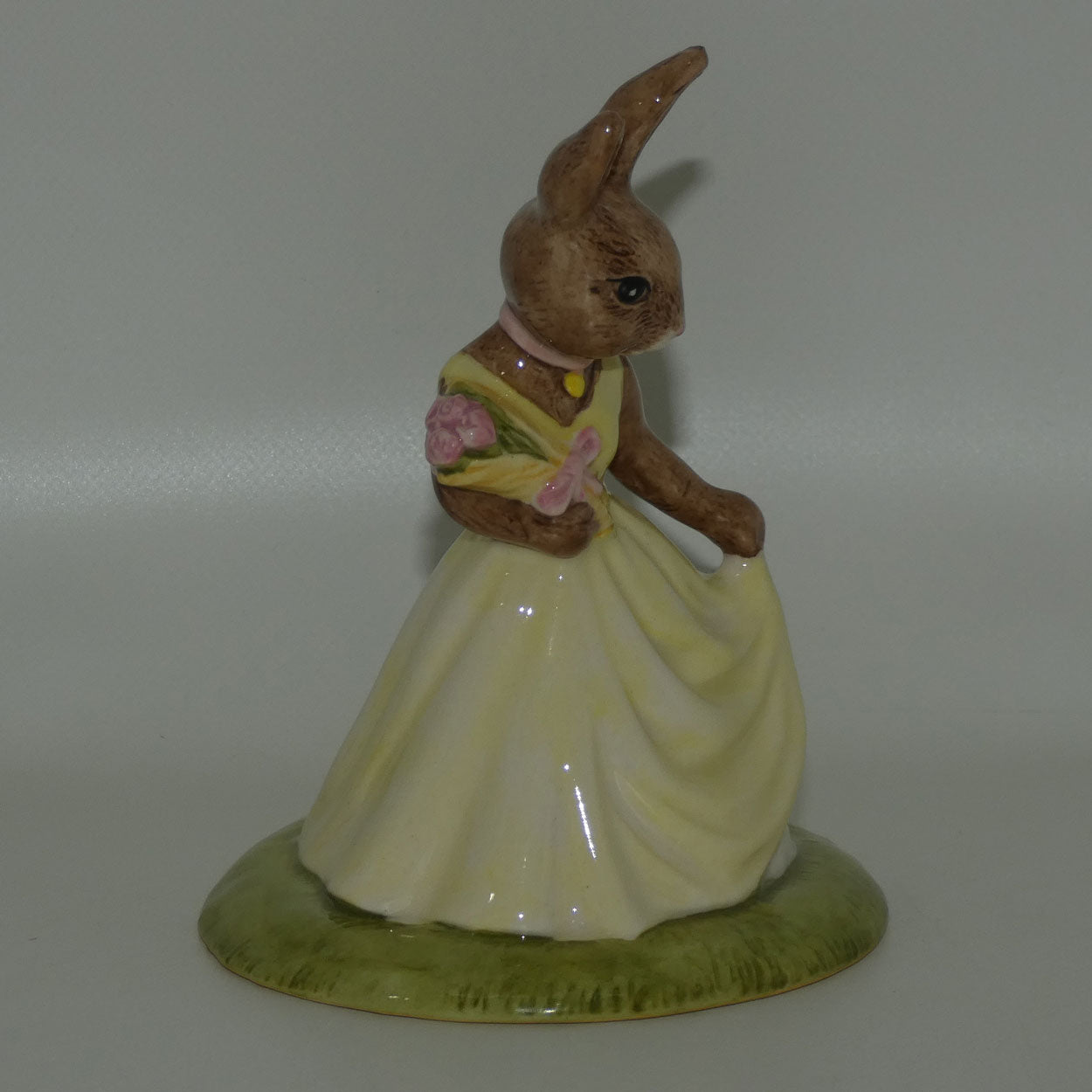 db269-royal-doulton-bunnykins-with-love