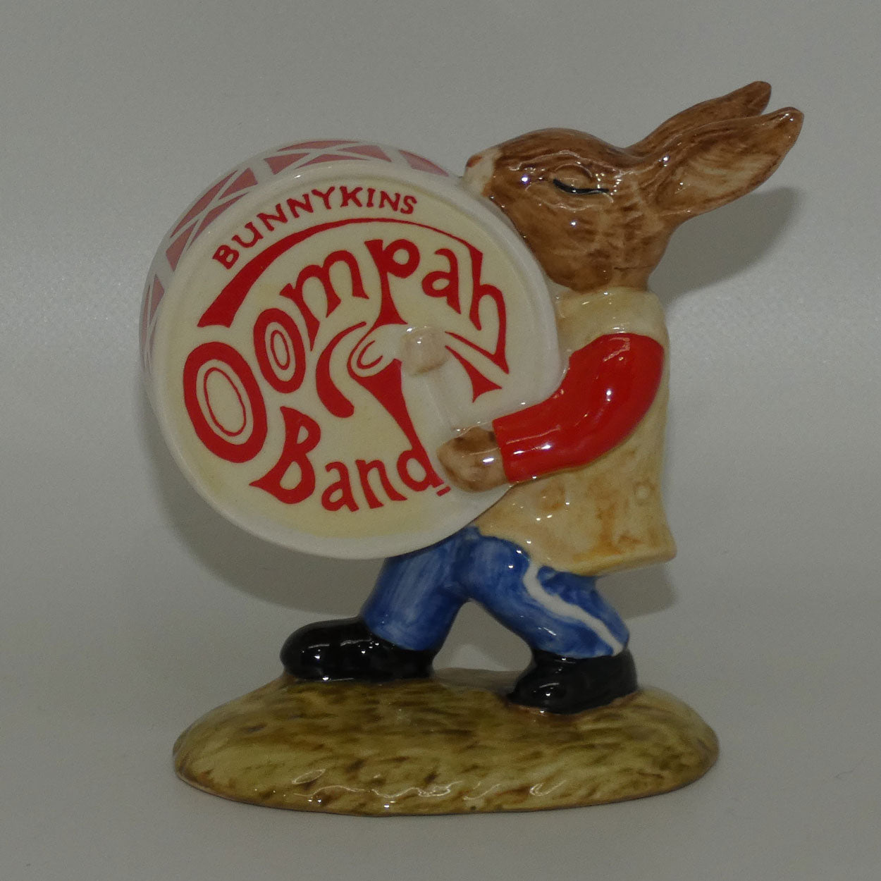 db26a-royal-doulton-bunnykins-drummer