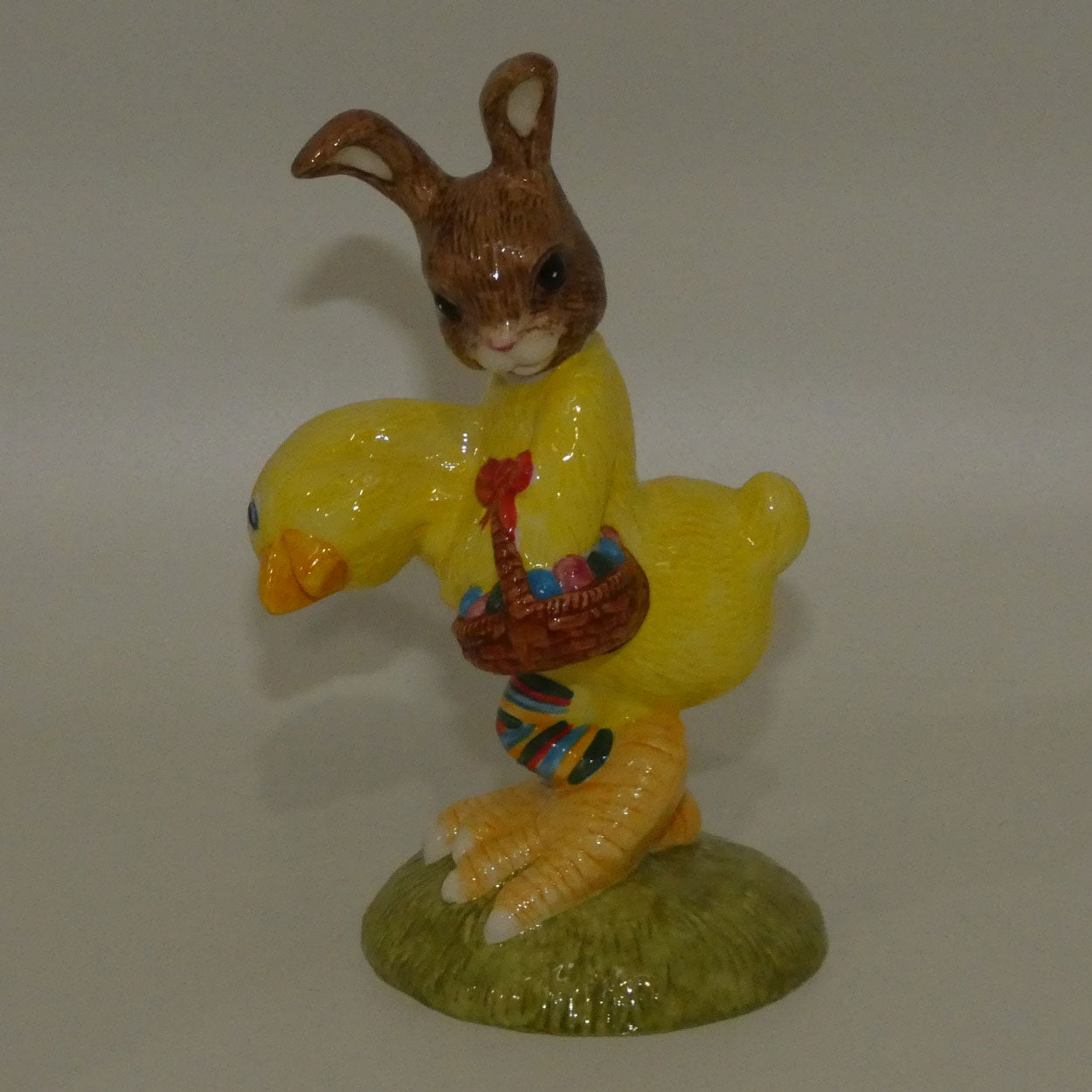 db292-royal-doulton-bunnykins-easter-parade