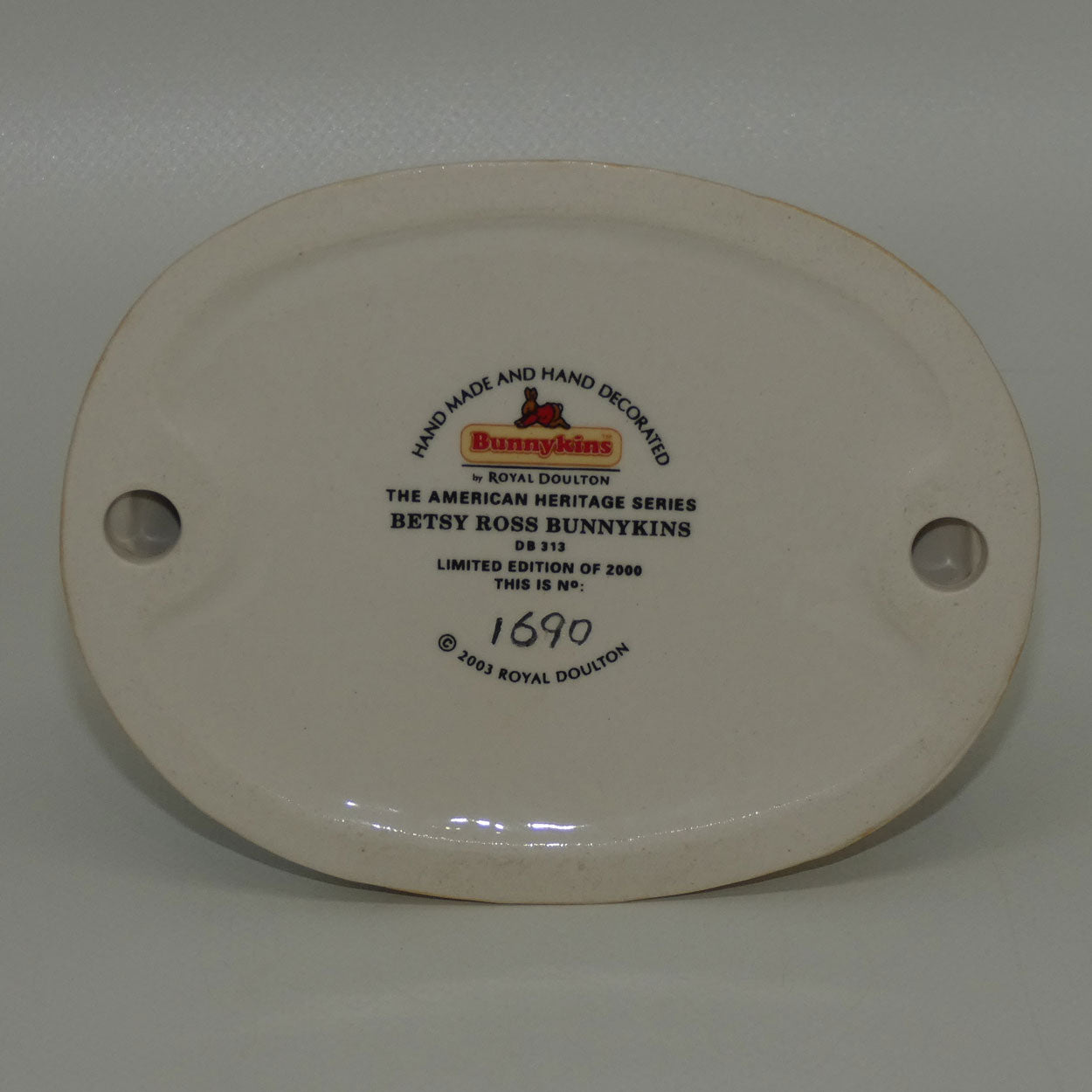 db313-royal-doulton-bunnykins-betsy-ross