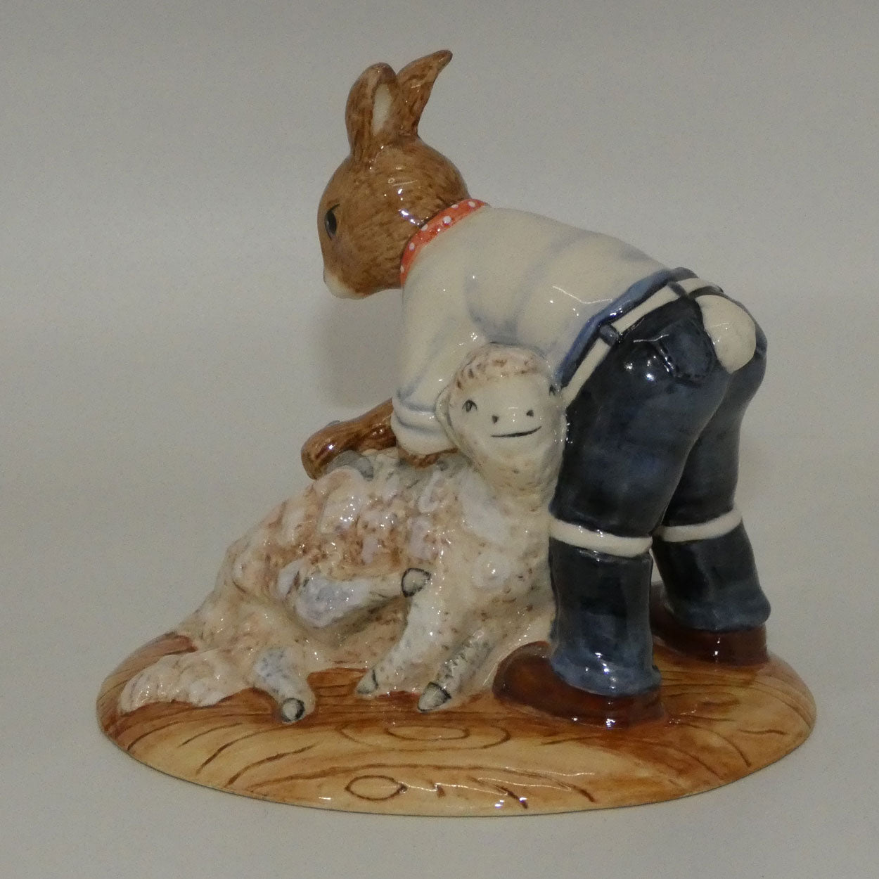 DB368 Royal Doulton Bunnykins Aussie Shearer | LE + Box + Cert 238/1000