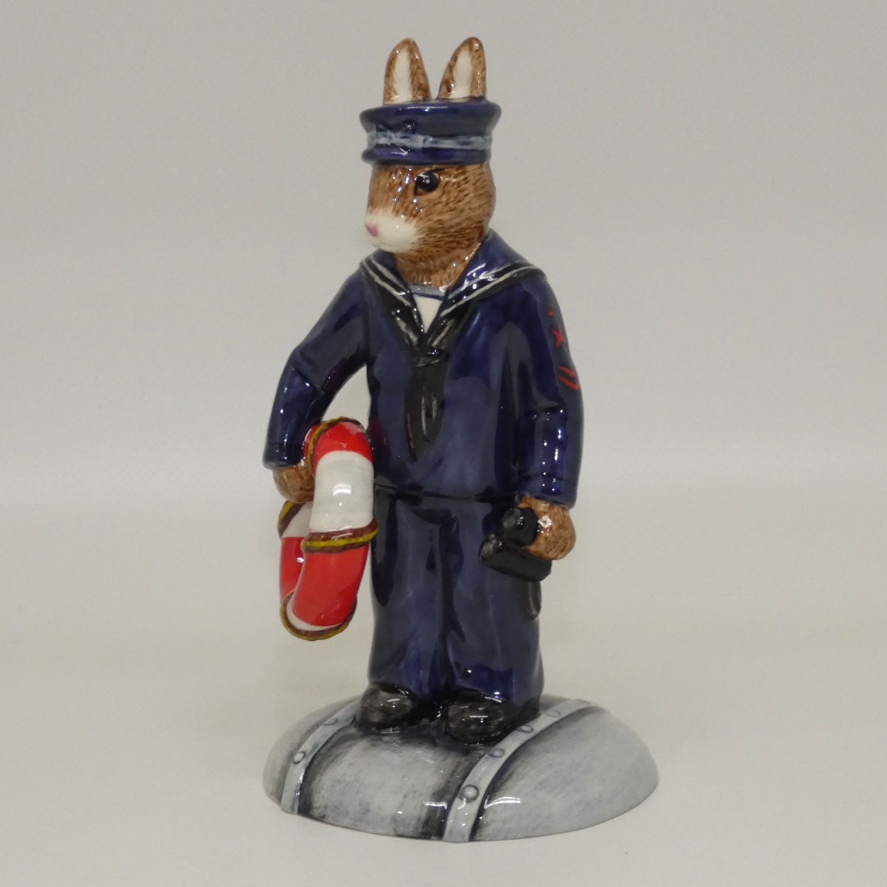 db370-royal-doulton-bunnykins-sailor-world-war-ii
