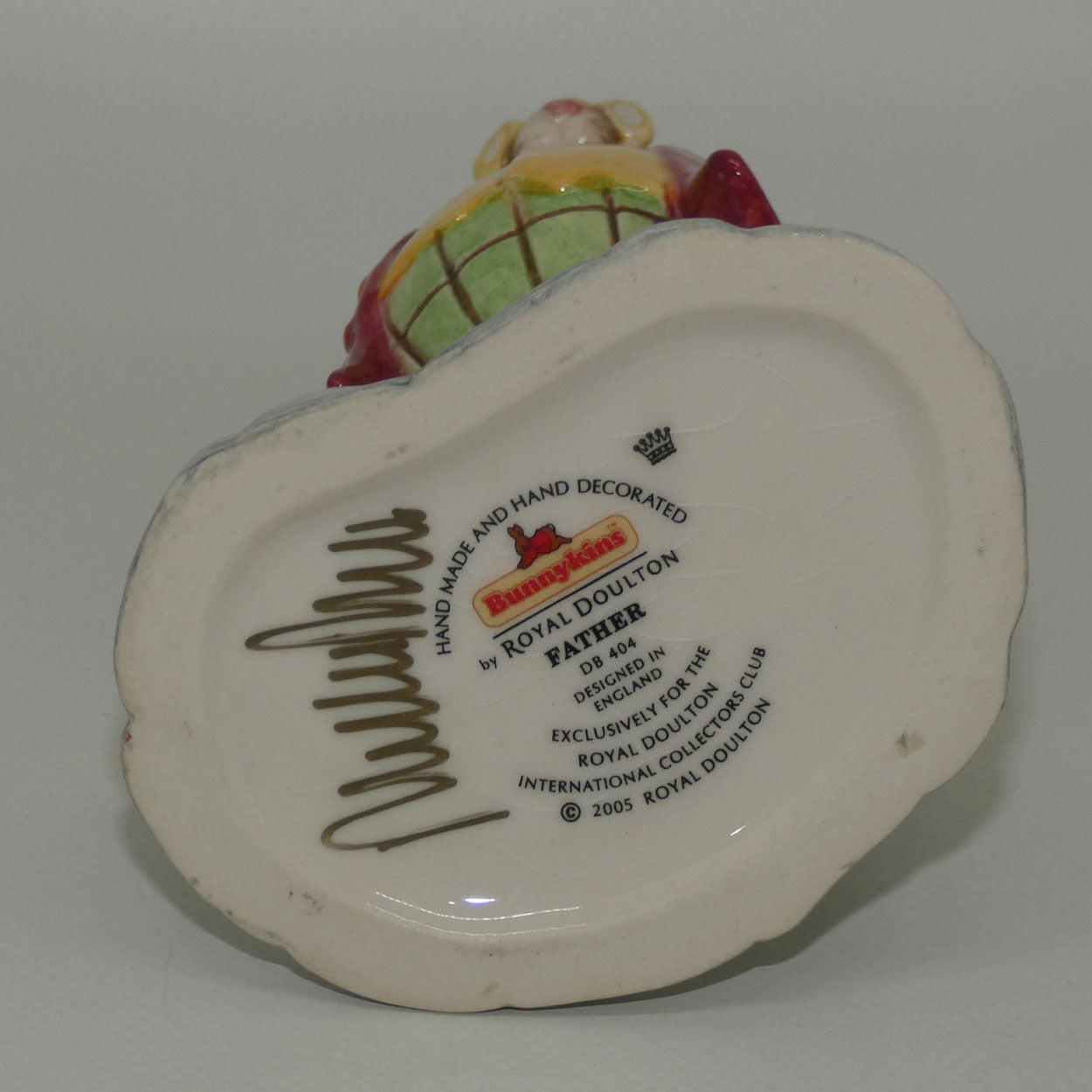 db404-royal-doulton-bunnykins-father