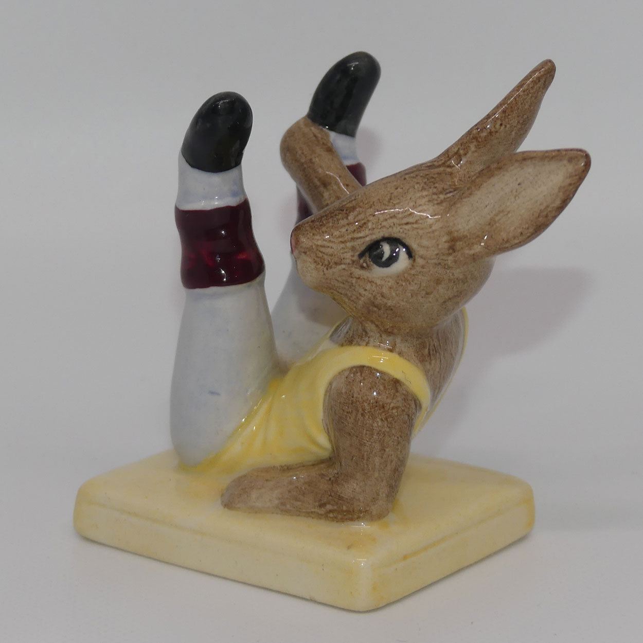 db040-royal-doulton-bunnykins-aerobic-no-box