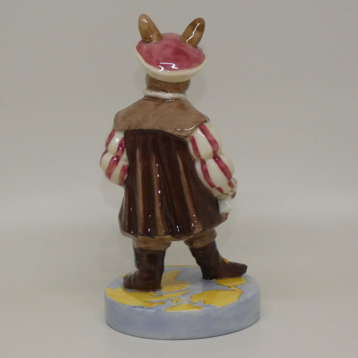 db413-royal-doulton-bunnykins-vasco-da-gama