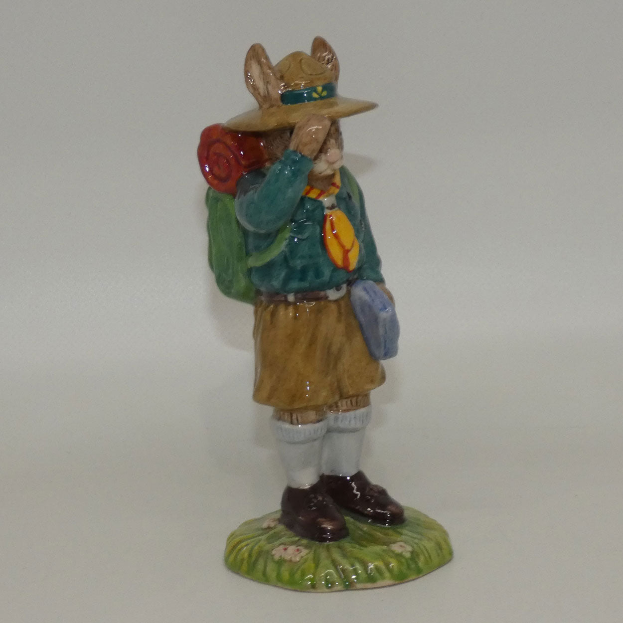 db430-royal-doulton-bunnykins-boy-scout