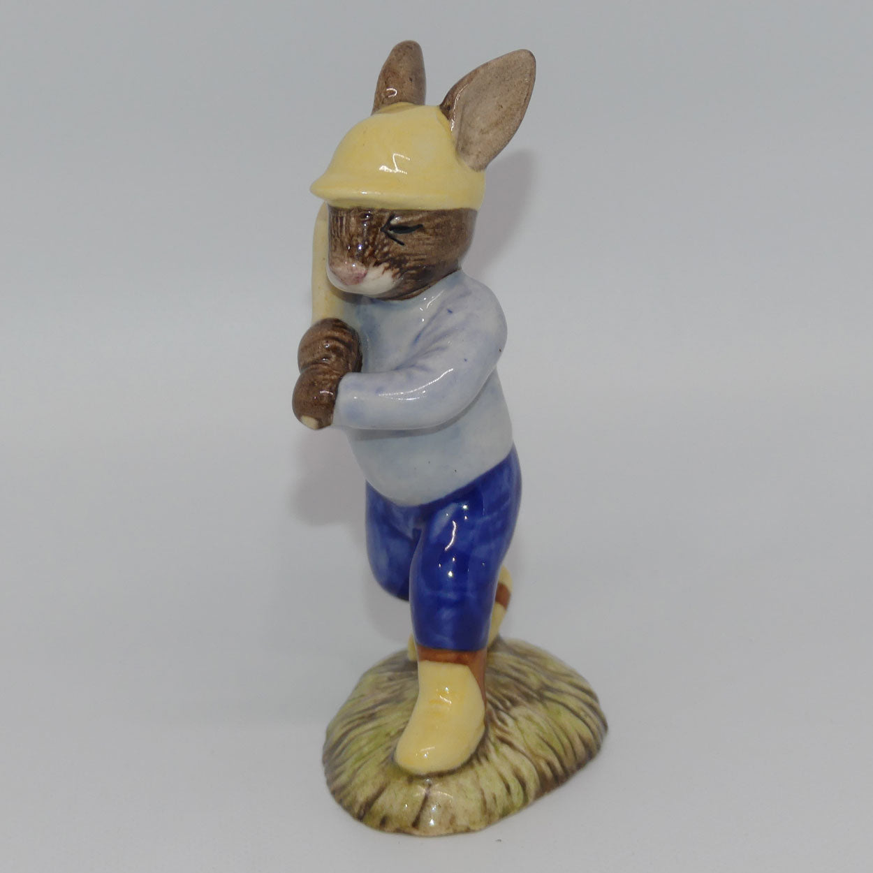 db043-royal-doulton-bunnykins-home-run-no-box