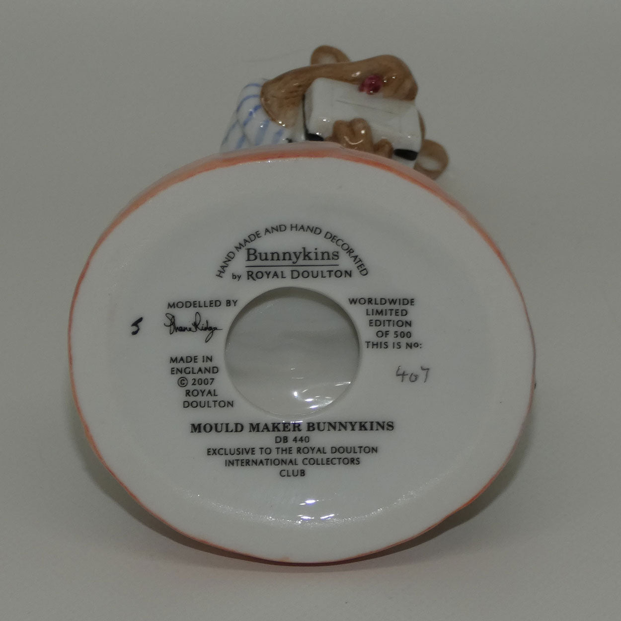 db440-royal-doulton-bunnykins-mould-maker