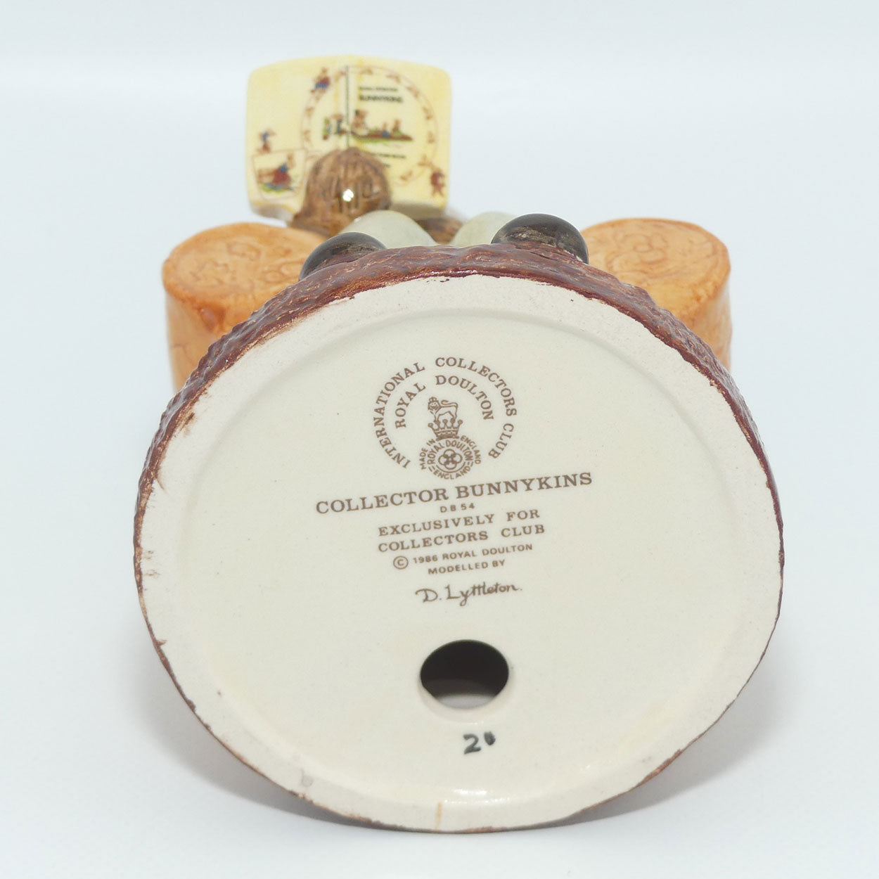 DB054 Royal Doulton Bunnykins Collector | boxed