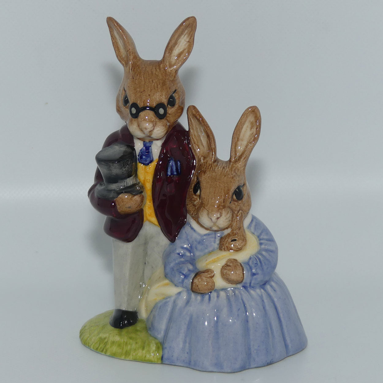 DB68 Royal Doulton Bunnykins Father, Mother and Victoria | boxed