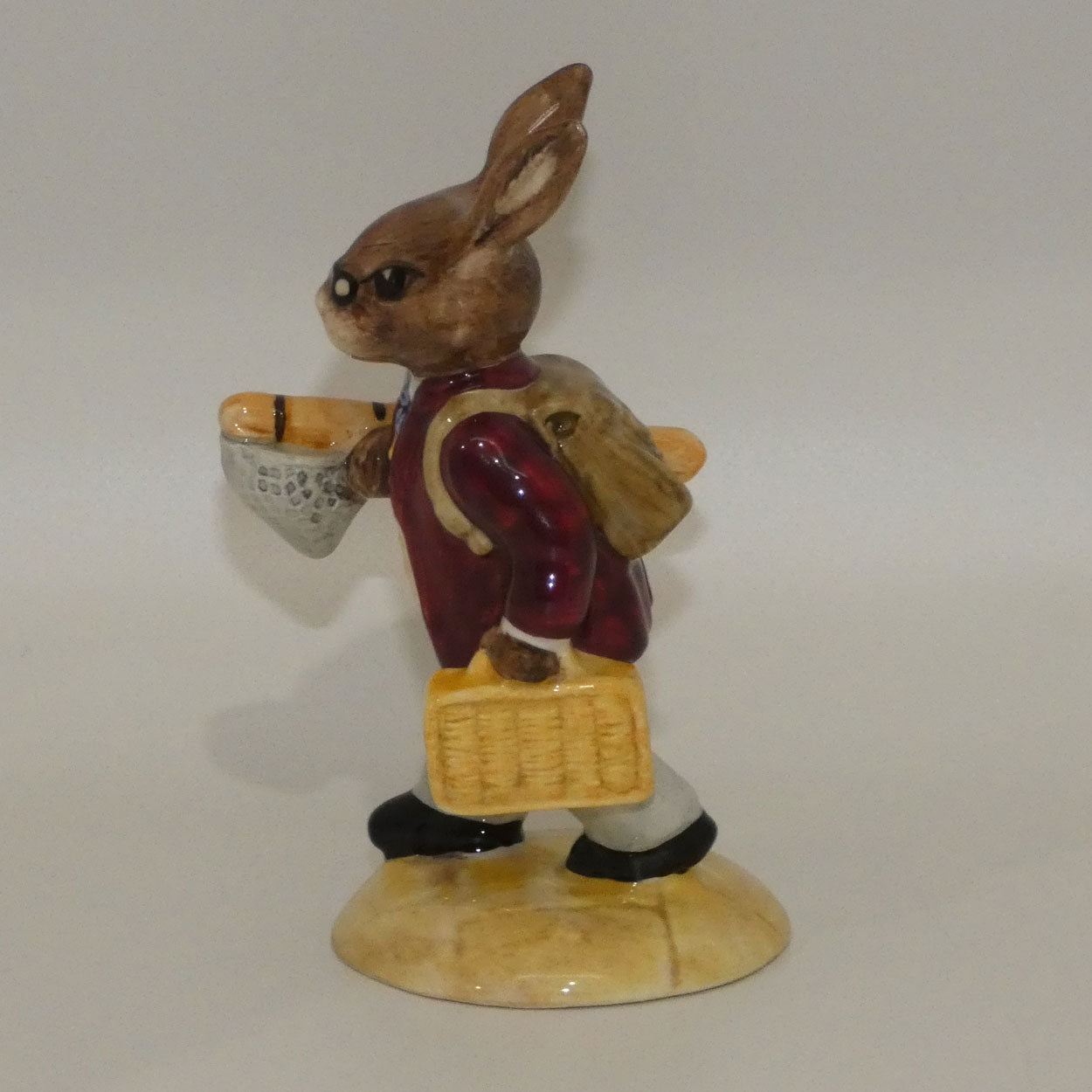 db84-royal-doulton-bunnykins-fisherman