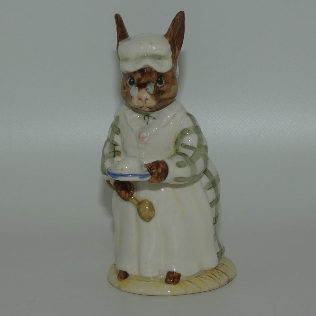 db85-royal-doulton-bunnykins-cook