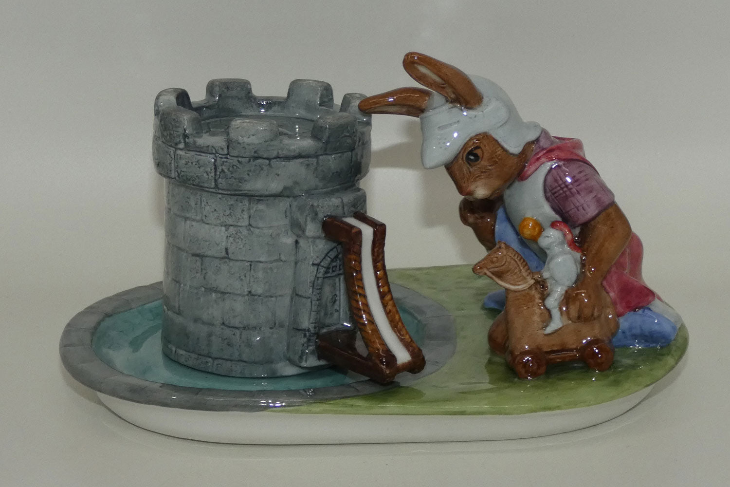 dbd3-royal-doulton-bunnykins-master-of-the-manor-cup-saucer-country-manor