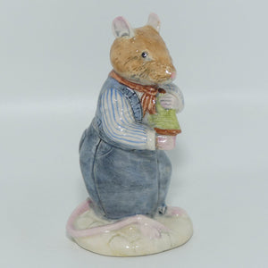 DBH20 Royal Doulton Brambly Hedge figure | Flax Weaver