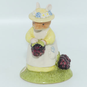 DBH33 Royal Doulton Brambly Hedge figure | Primrose Picking Berries