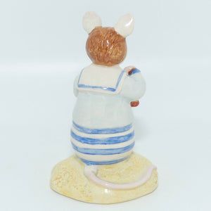 DBH41 Royal Doulton Brambly Hedge figure | Pebble