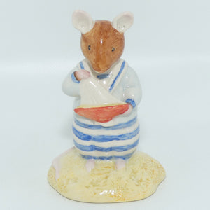 DBH41 Royal Doulton Brambly Hedge figure | Pebble