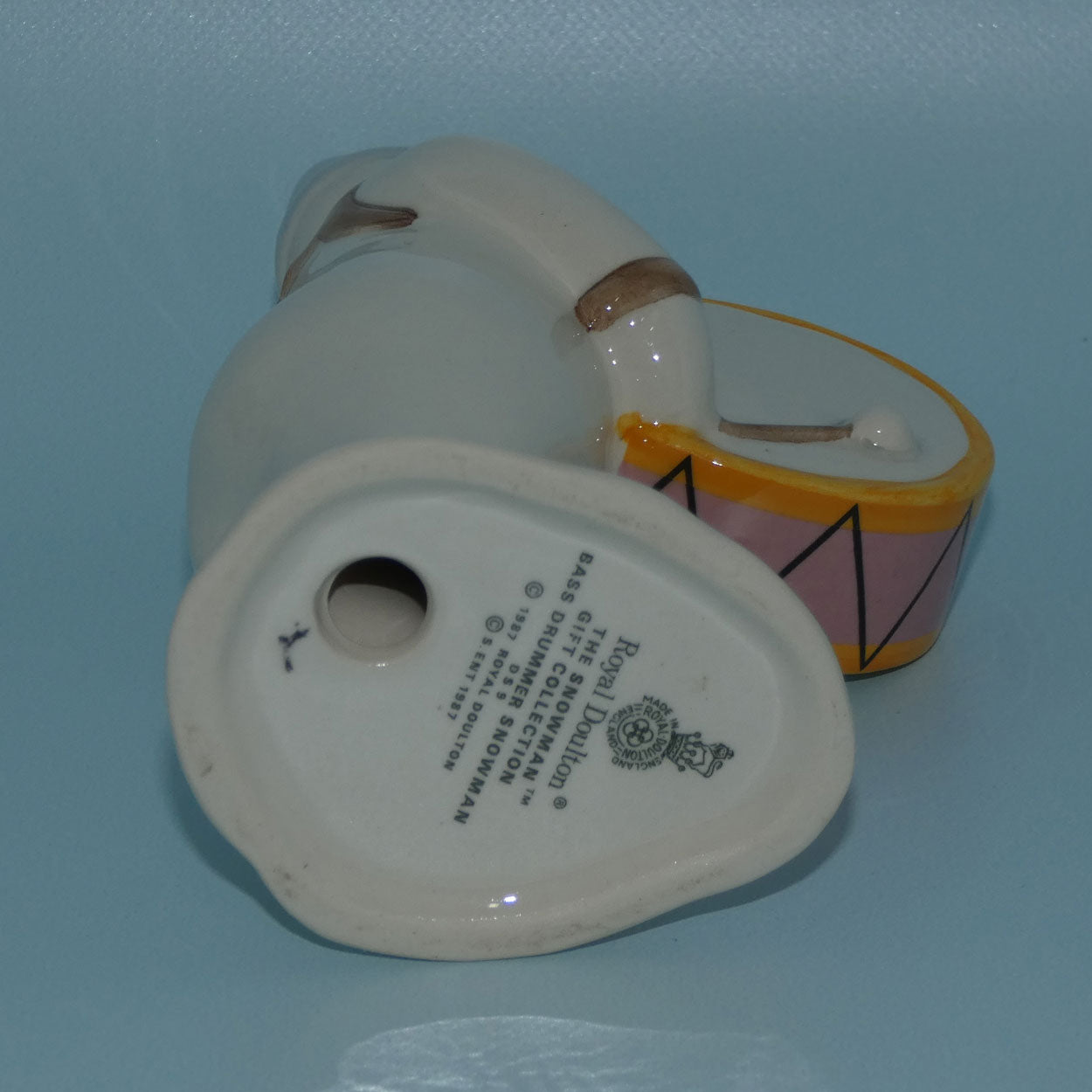 ds9-royal-doulton-snowman-figure-bass-drummer-snowman