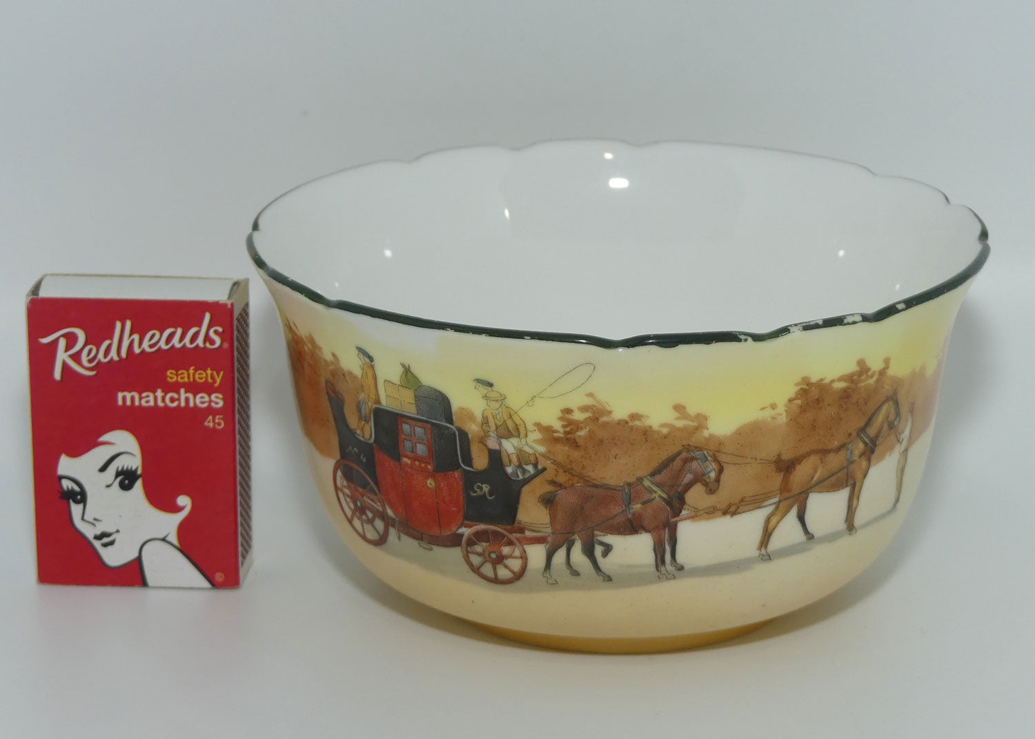 Royal Doulton Coaching Days round sugar bowl E3804 | Ribbed Edge
