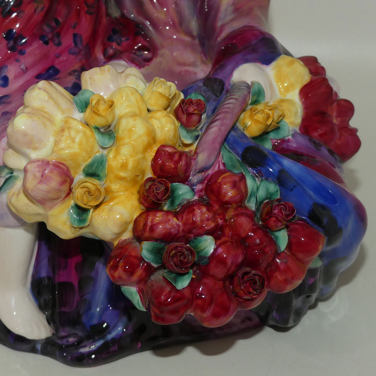 hn1342-royal-doulton-figure-the-flower-sellers-children-early-version