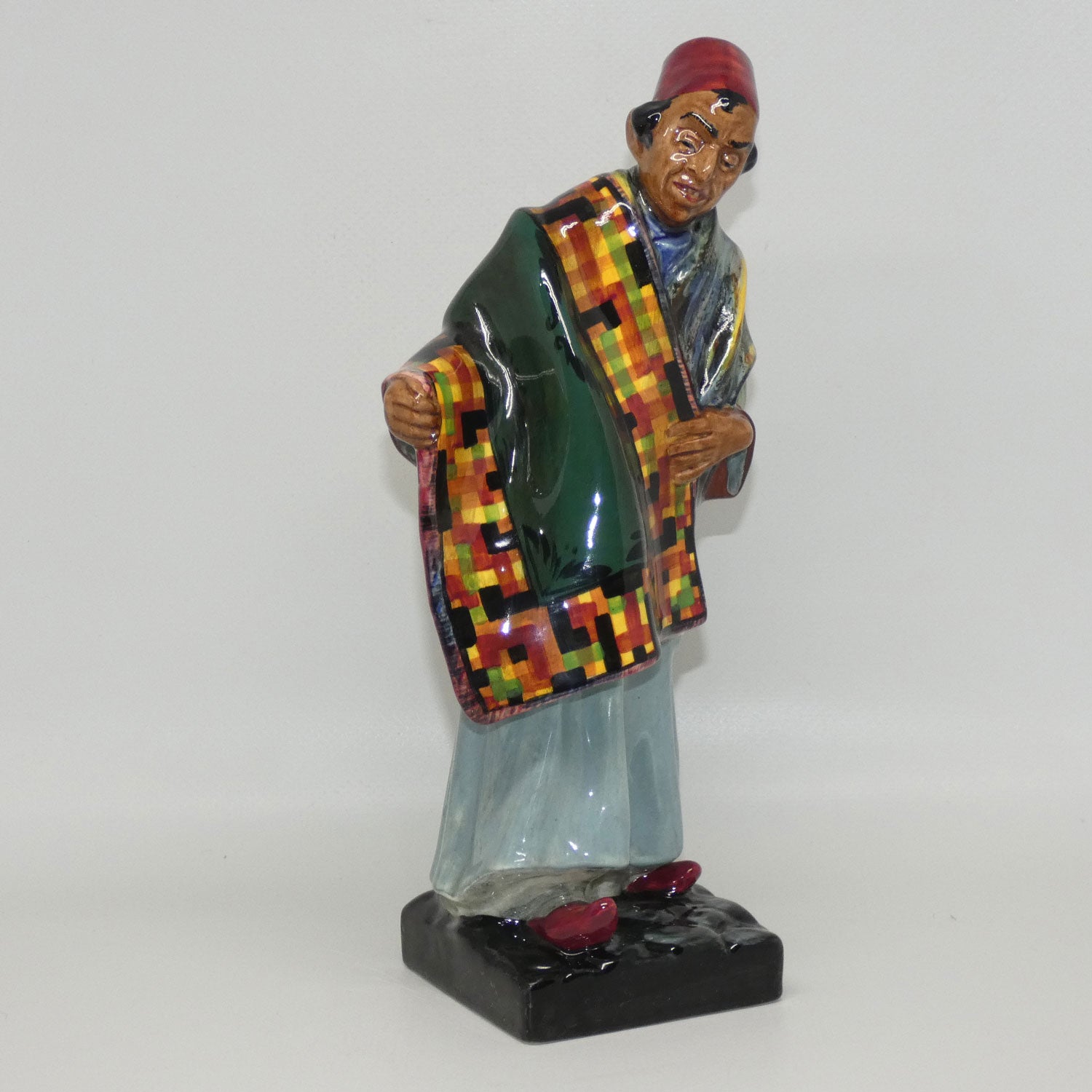 hn1464-royal-doulton-figure-the-carpet-seller