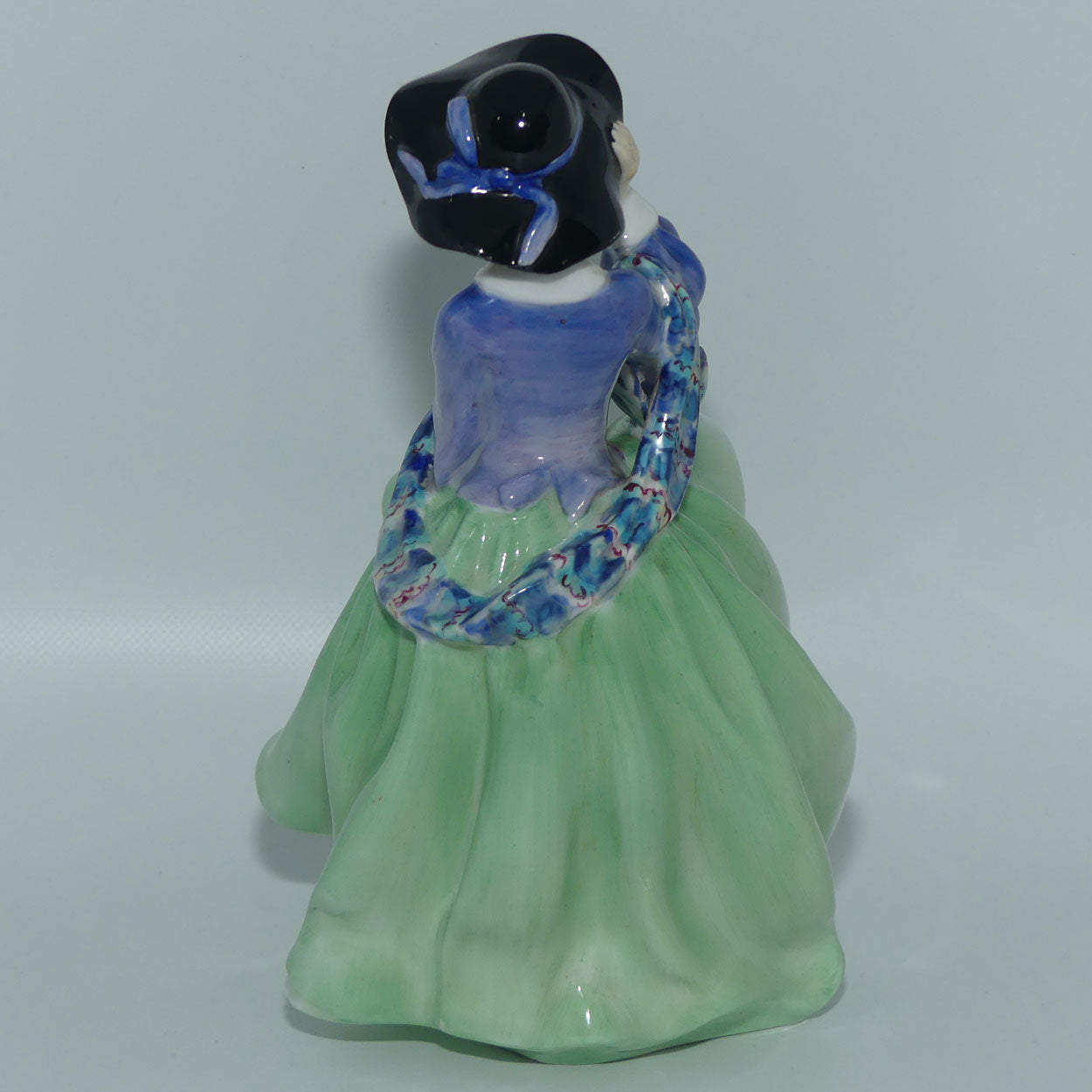 Royal Doulton figure Top O' The Hill HN1833 | Green colourway | Designer: Leslie Harradine