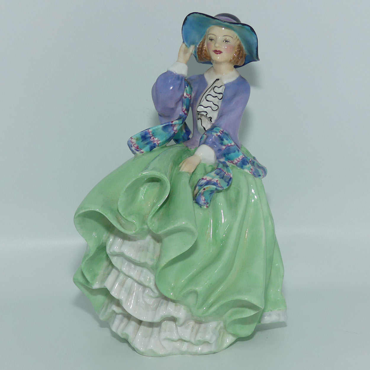 HN1833 Royal Doulton figurine Top O' The Hill | Green 