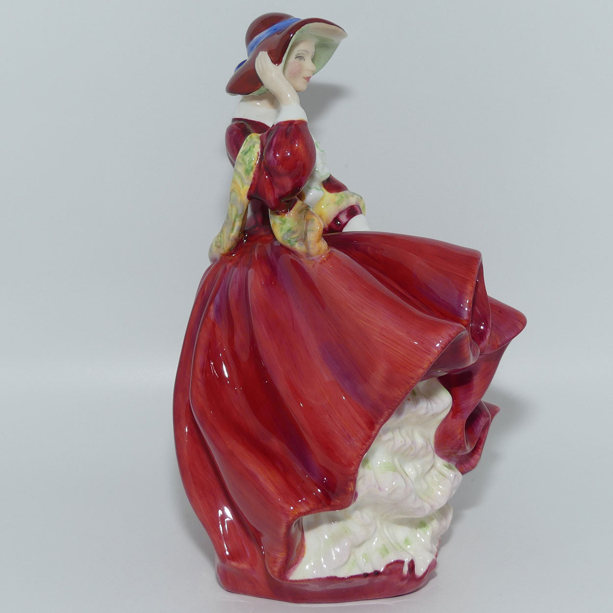 HN1834 Royal Doulton figure Top O' The Hill | Red | 1980s