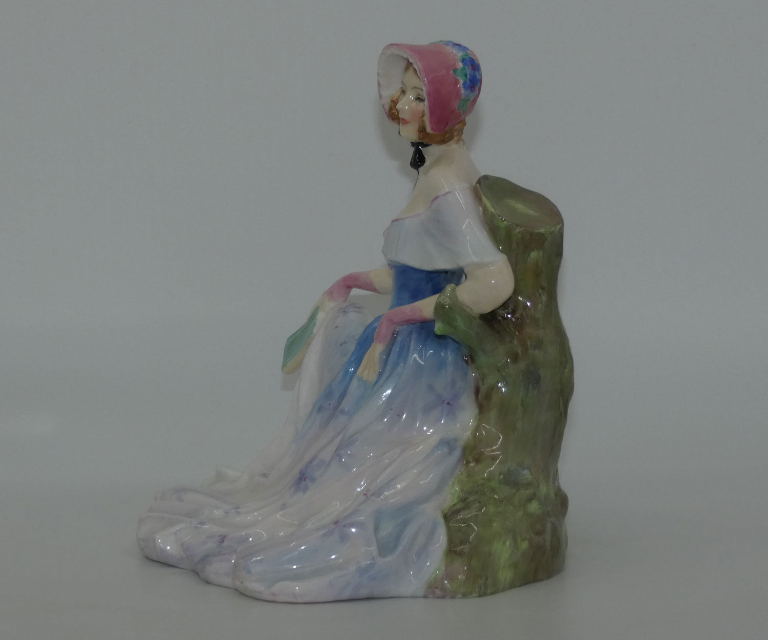 hn1856-royal-doulton-figure-memories-blue