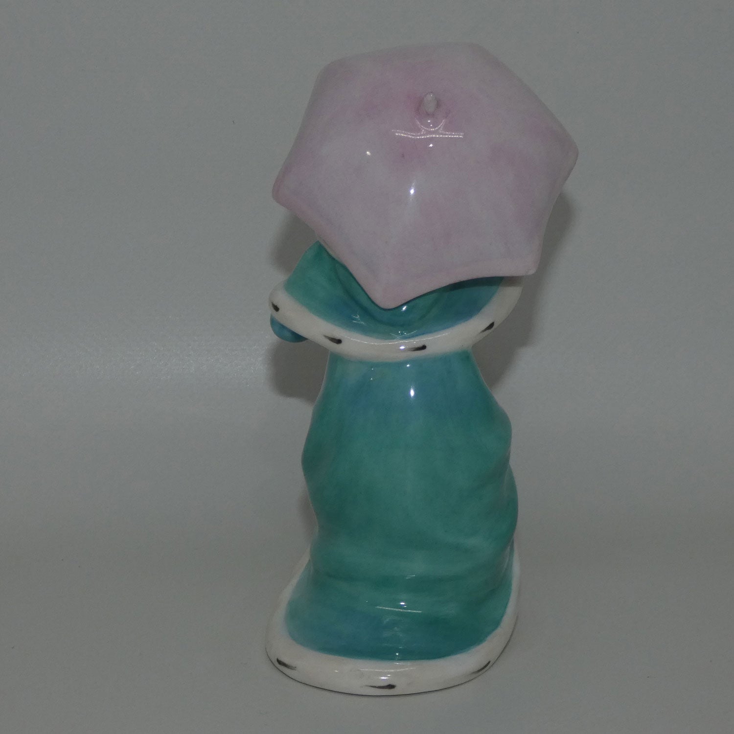 hn1937-royal-doulton-figure-miss-muffet-green