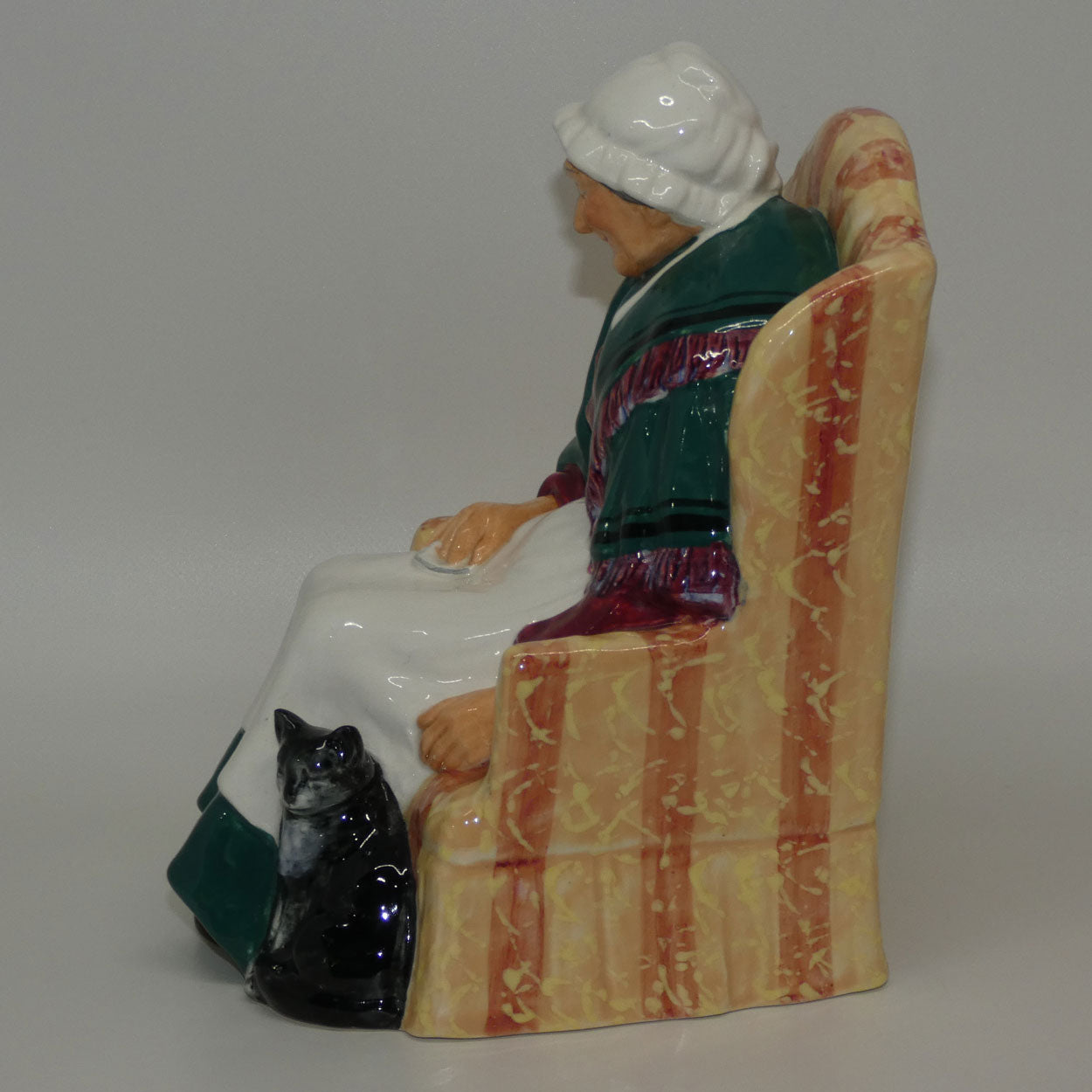 hn1974-royal-doulton-figure-forty-winks