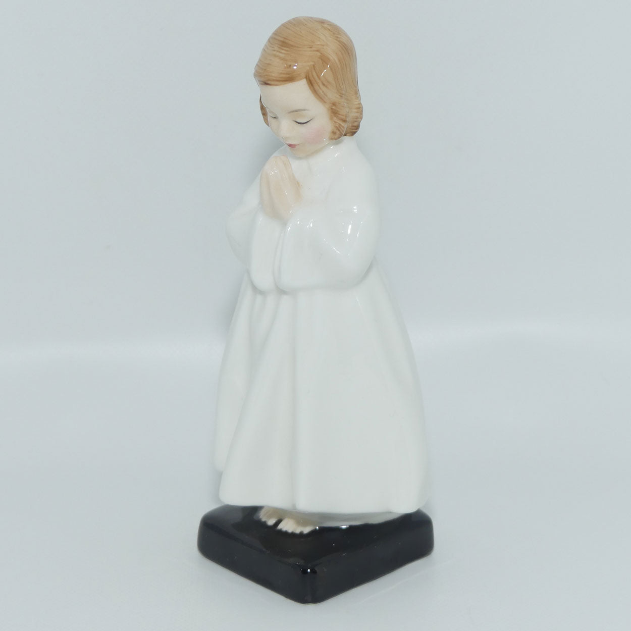 HN1978 Royal Doulton figure Bedtime | Darker Hair