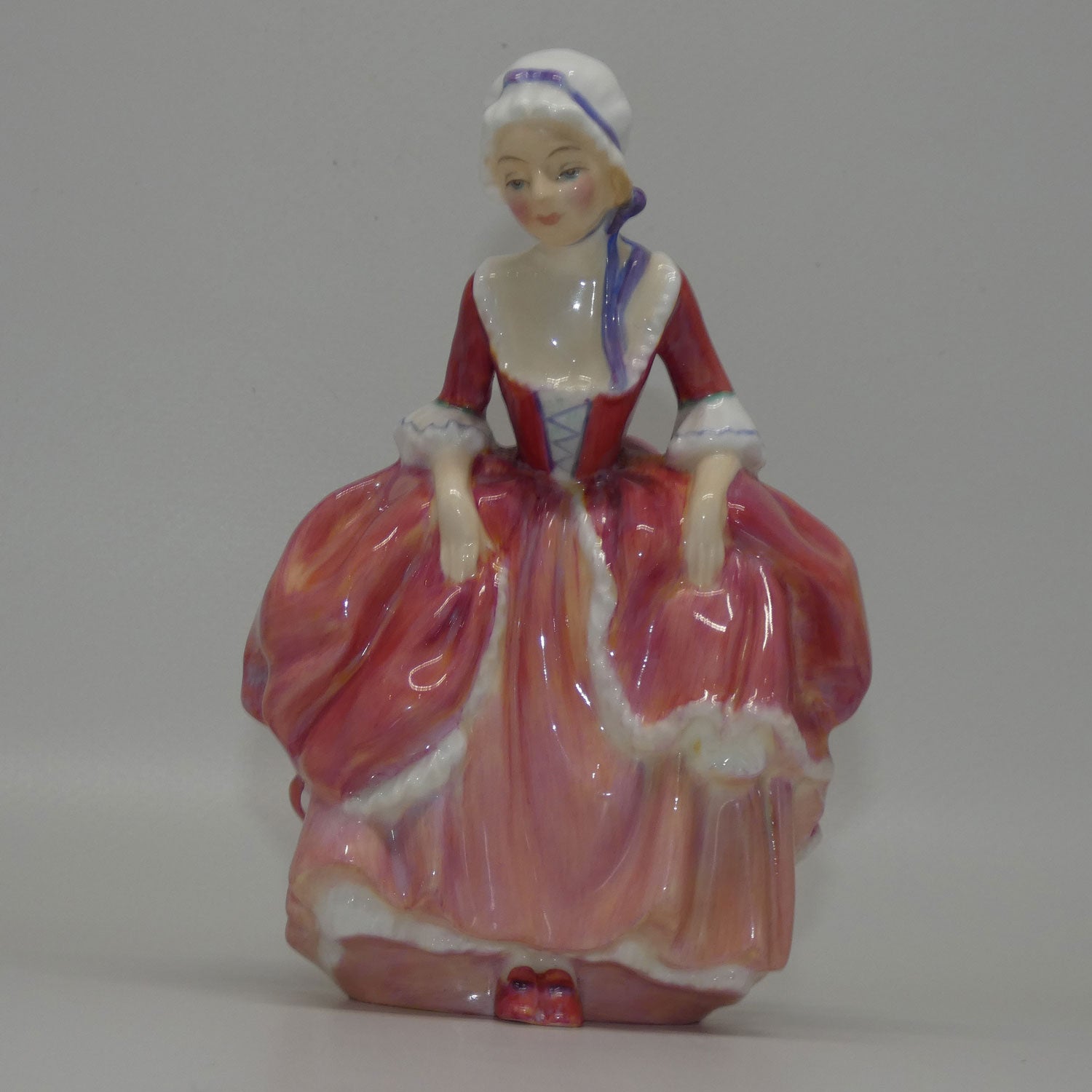 hn2037-royal-doulton-figure-goody-two-shoes