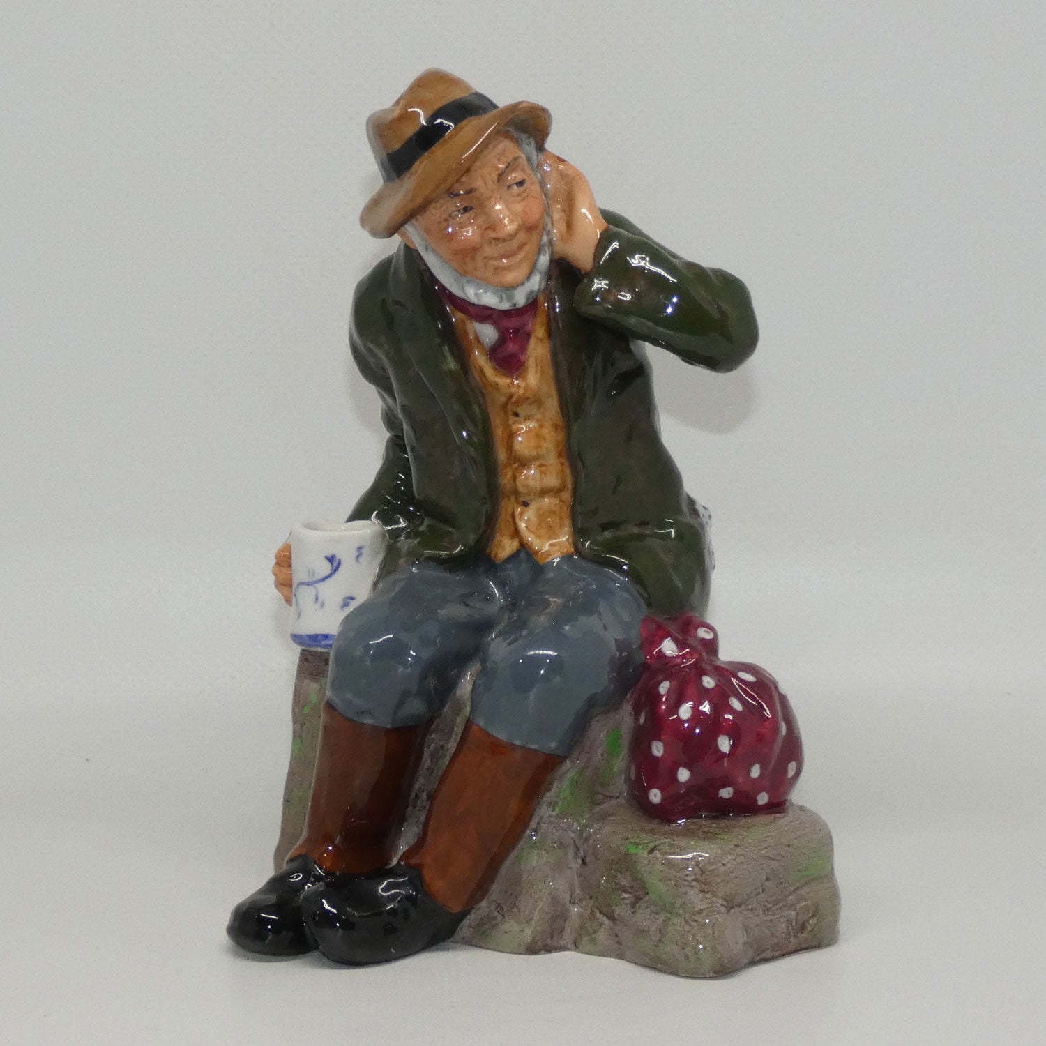 hn2042-royal-doulton-figure-owd-willum