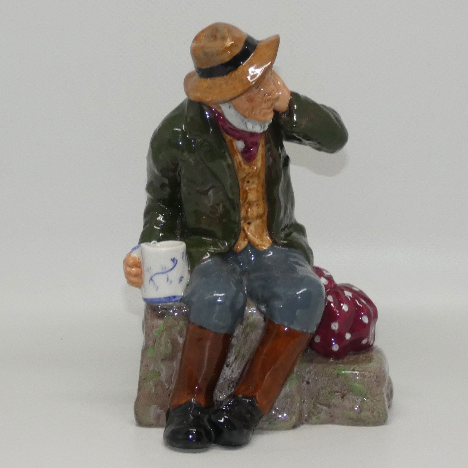hn2042-royal-doulton-figure-owd-willum