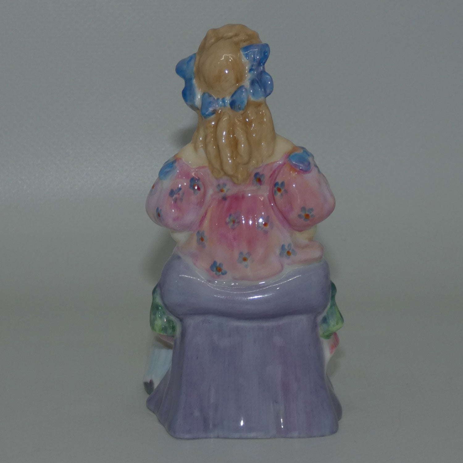 hn2049-royal-doulton-figure-curly-locks