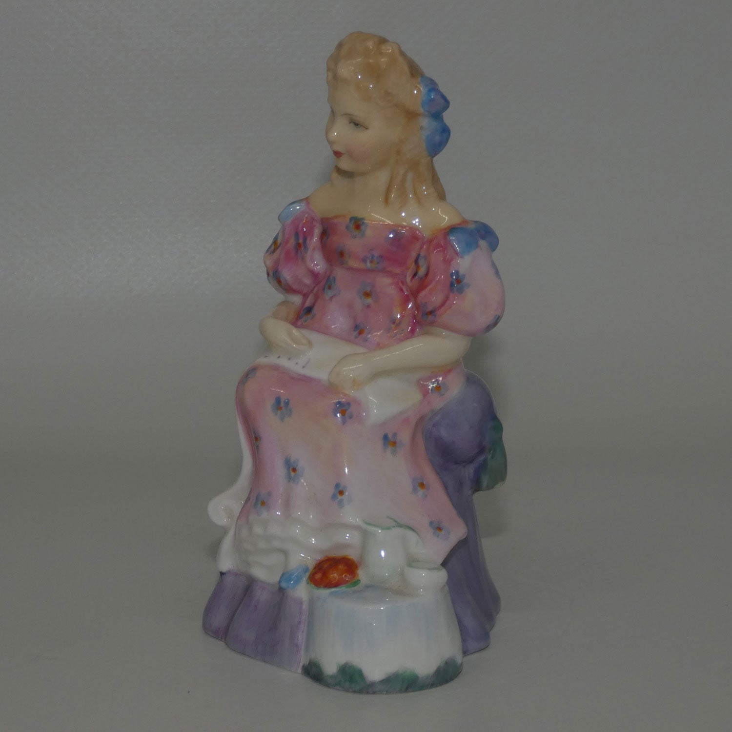 hn2049-royal-doulton-figure-curly-locks