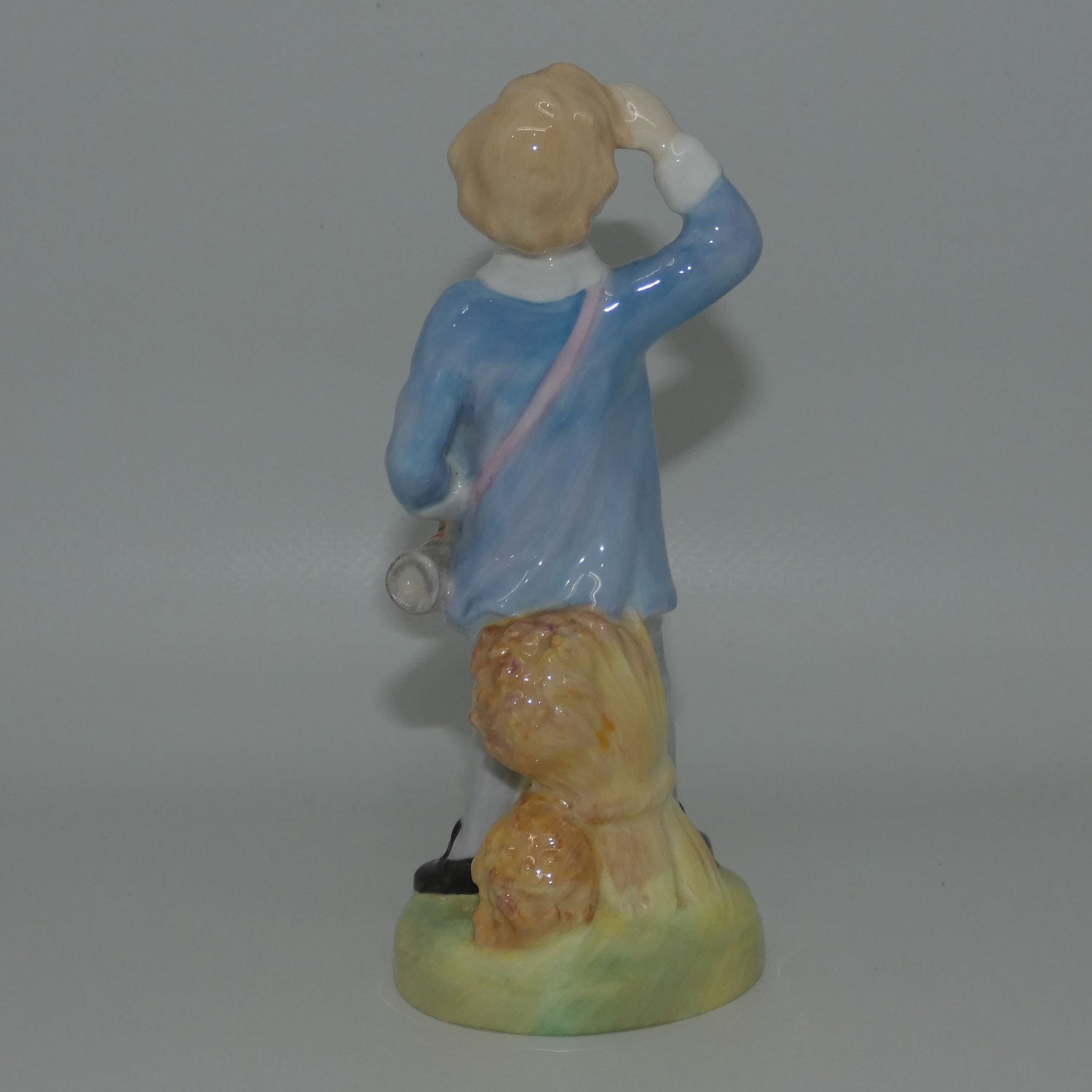 hn2062-royal-doulton-figure-little-boy-blue