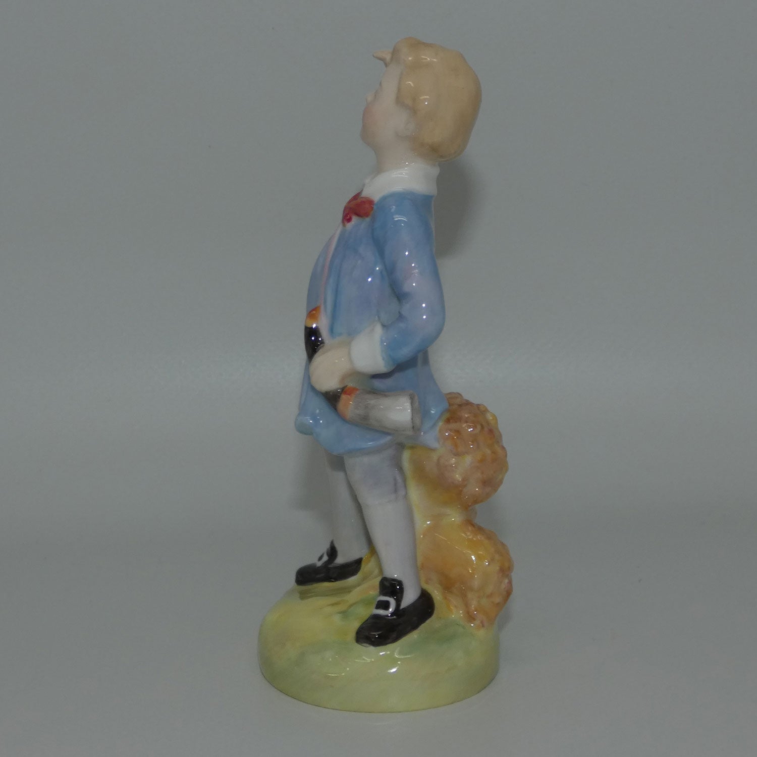 hn2062-royal-doulton-figure-little-boy-blue