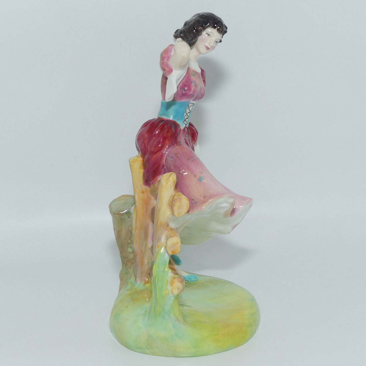 HN2086 Royal Doulton figurine Summer | The Seasons